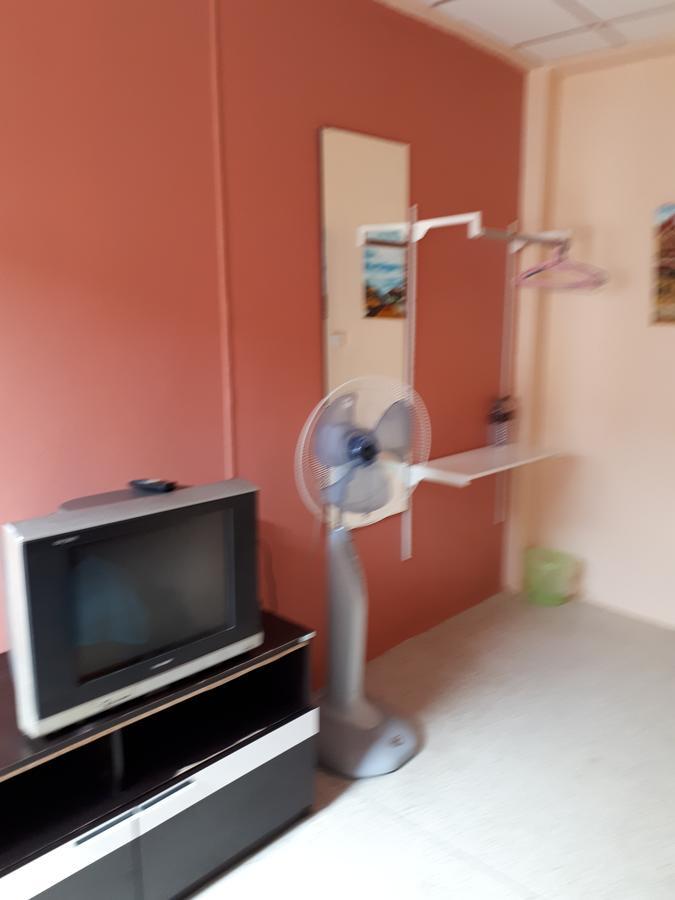 Hana Guesthouse Хуа Хин Екстериор снимка