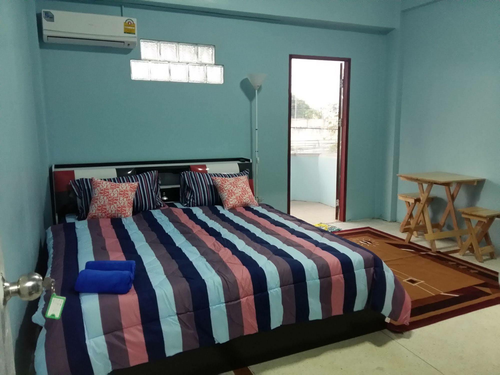 Hana Guesthouse Хуа Хин Екстериор снимка